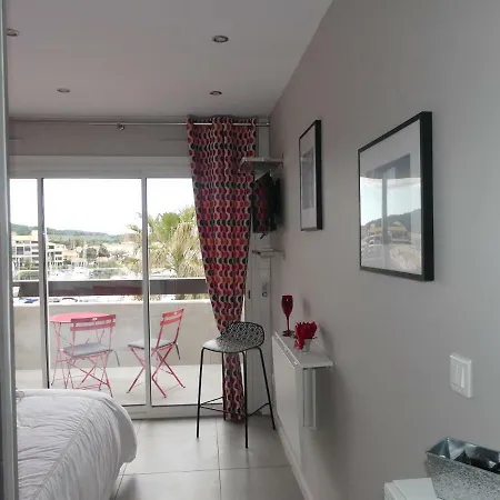 Apartment Le Secret Port Nature-Naturiste- Linge Fournis Agde